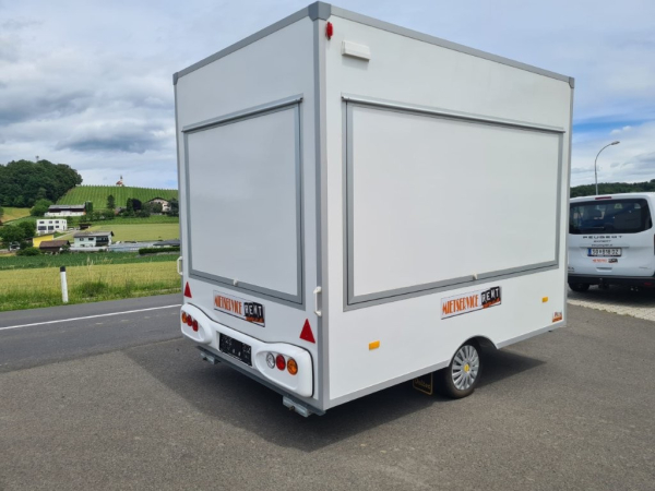 Verkaufsanhänger & Food Trailer „Basic 302023A“ kaufen – Ihr kompakter Partner für den Erfolg